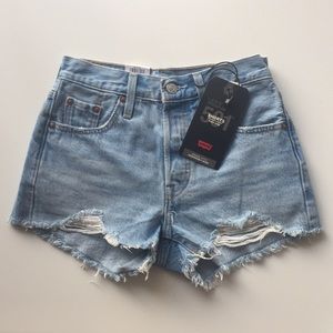 Levi’s Premium 501 Shorts Luxor Heat Light Wash 23